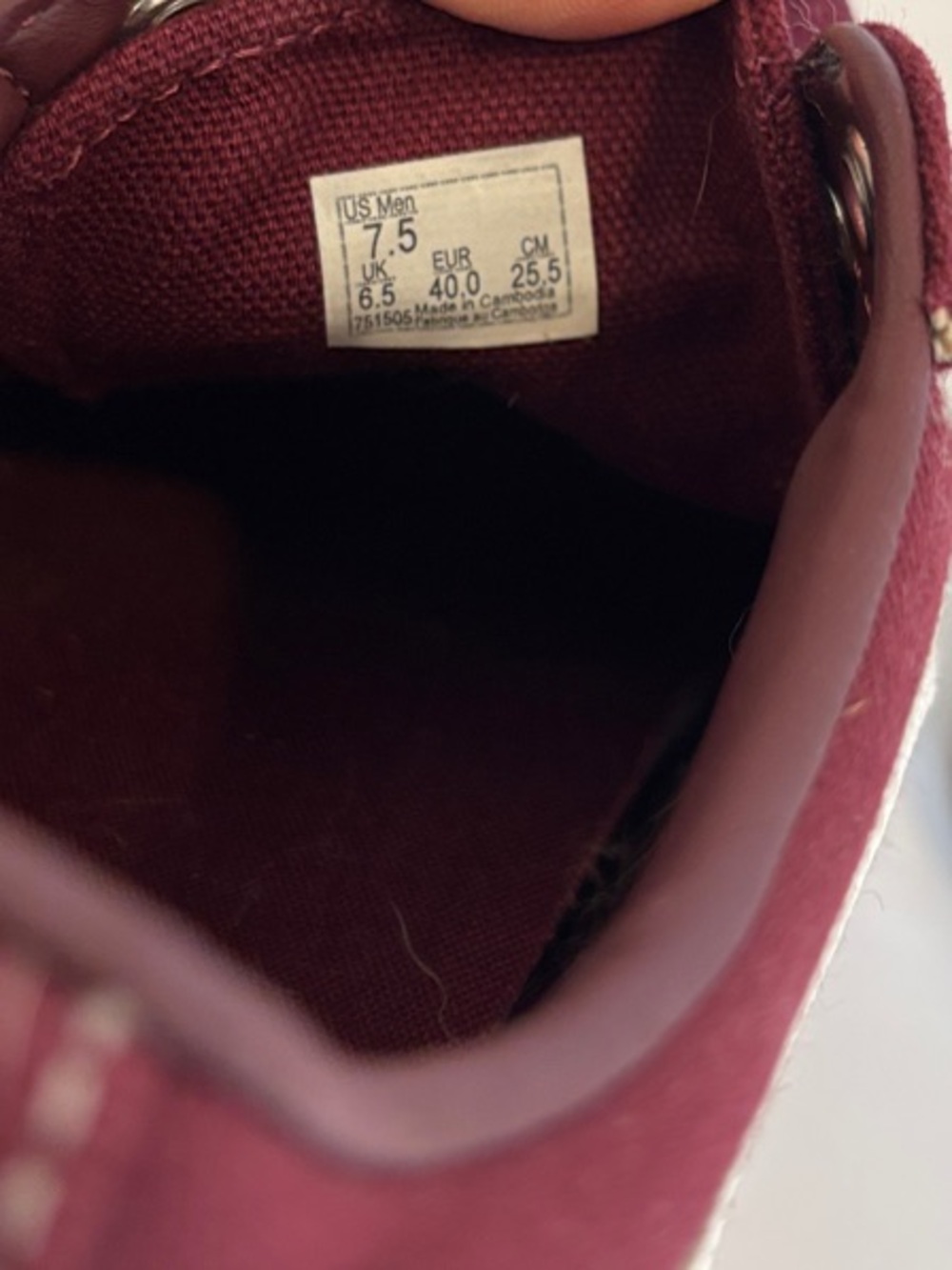 Vans Burgundy Canvas Low-Top Sneakers with White Side Stripe - Picture 4 of 5